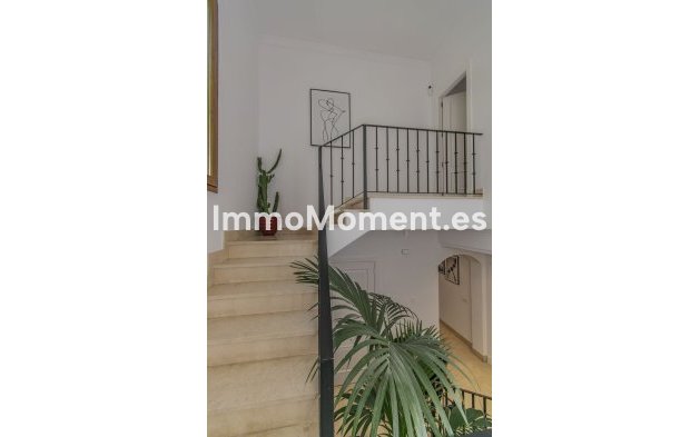 Resale - Villa - Marbella - Nagüeles