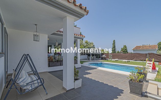 Resale - Villa - Marbella - San Pedro de Alcántara