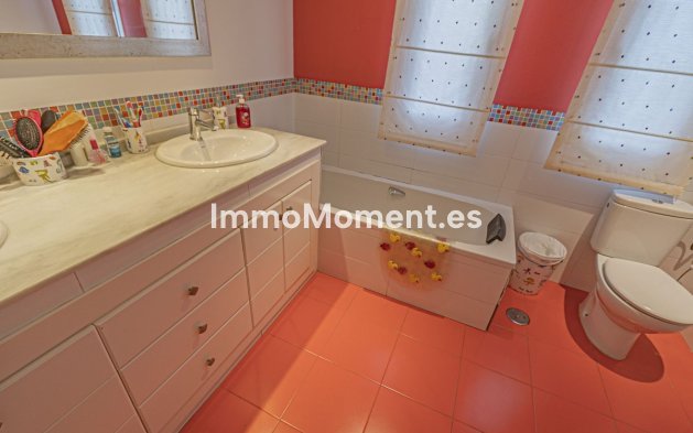 Resale - Villa - Marbella - San Pedro de Alcántara