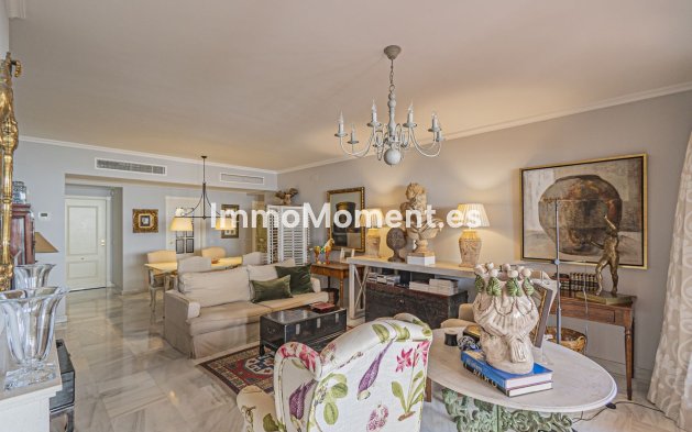 Resale - Apartment - Estepona - New Golden Mile