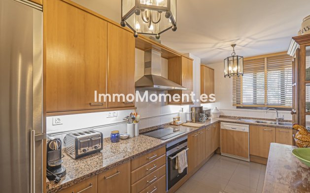 Resale - Apartment - Estepona - New Golden Mile