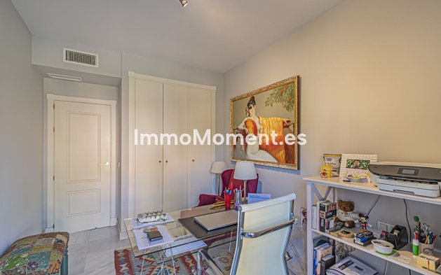 Resale - Apartment - Estepona - New Golden Mile