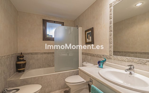 Resale - Apartment - Estepona - New Golden Mile