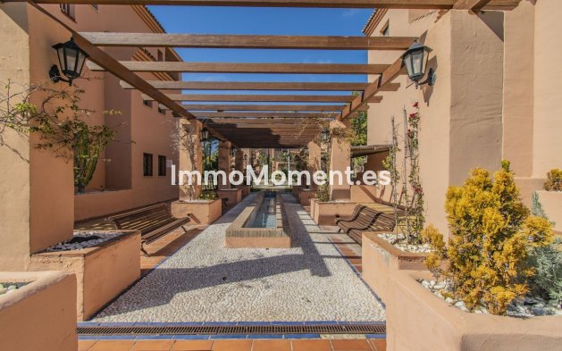 Resale - Apartment - Estepona - New Golden Mile