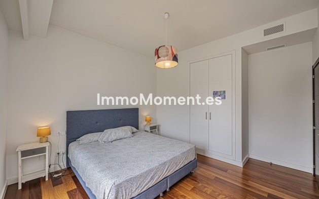 Resale - Villa - El Paraiso - New Golden Mile