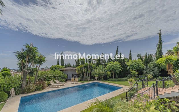 Resale - Villa - El Paraiso - New Golden Mile