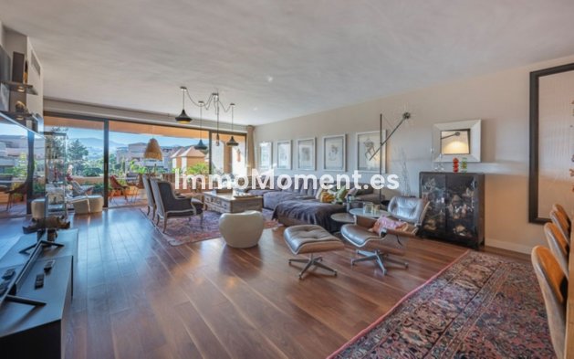 Wiederverkauf - Wohnung - Estepona  - Atalaya