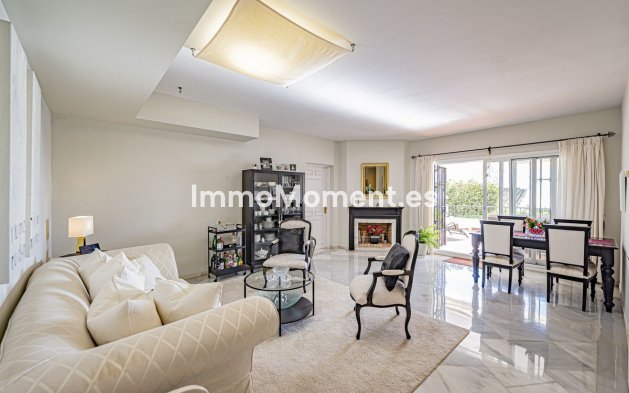Resale - Apartment - Benahavís - Benahavís Centro