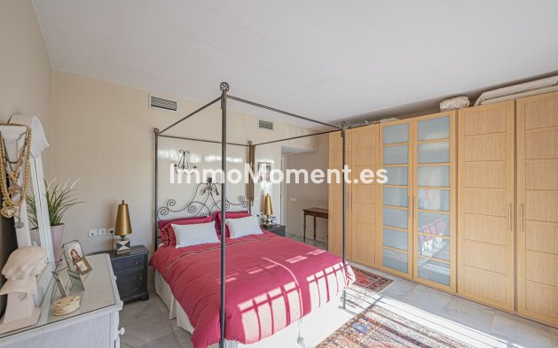 Resale - Apartment - Benahavís - Benahavís Centro