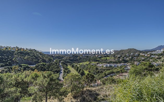 Resale - Apartment - Benahavís - Benahavís Centro