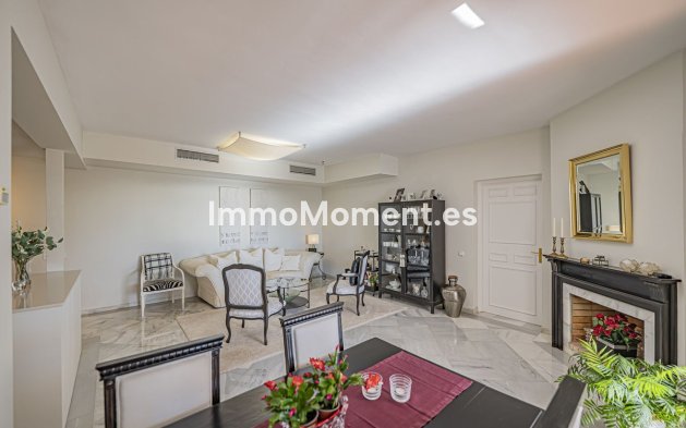 Resale - Apartment - Benahavís - Benahavís Centro
