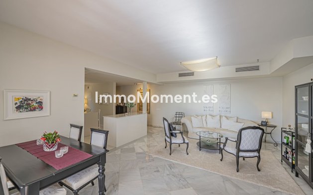 Resale - Apartment - Benahavís - Benahavís Centro