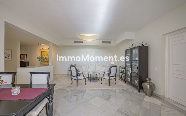 Resale - Apartment - Benahavís - Benahavís Centro