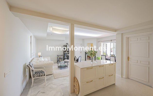 Resale - Apartment - Benahavís - Benahavís Centro