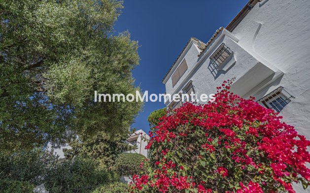 Resale - Apartment - Benahavís - Benahavís Centro