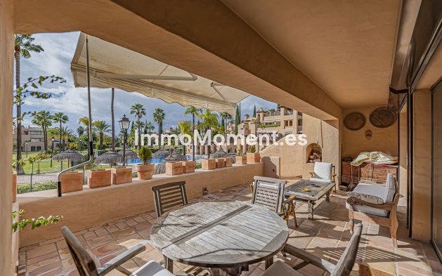 Revente - Appartement - Estepona  - Atalaya