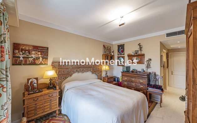 Revente - Appartement - Estepona  - Atalaya
