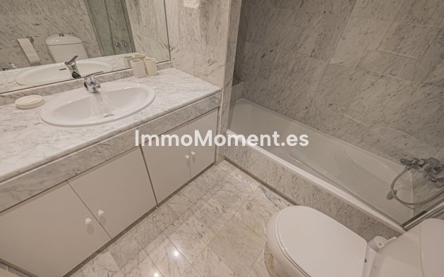 Revente - Appartement - Estepona  - Atalaya
