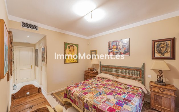 Revente - Appartement - Estepona  - Atalaya