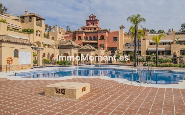 Revente - Appartement - Estepona  - Atalaya