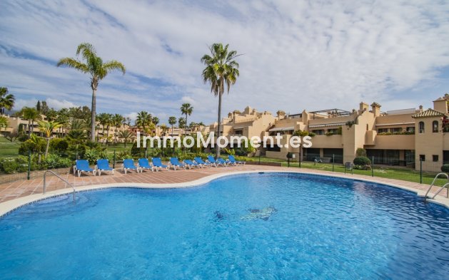 Revente - Appartement - Estepona  - Atalaya