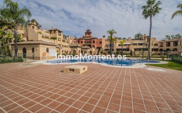 Revente - Appartement - Estepona  - Atalaya