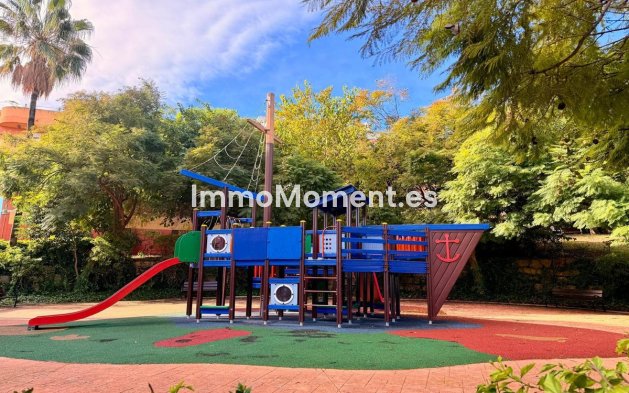 Wiederverkauf - Wohnung - Estepona  - Estepona Centro