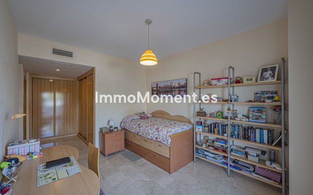 Revente - Appartement - Estepona  - Selwo