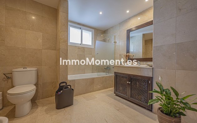 Revente - Appartement - Estepona  - Selwo