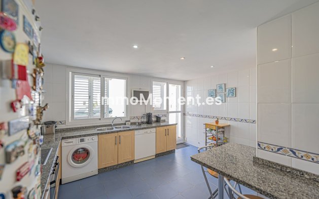 Revente - Appartement - Estepona  - Selwo