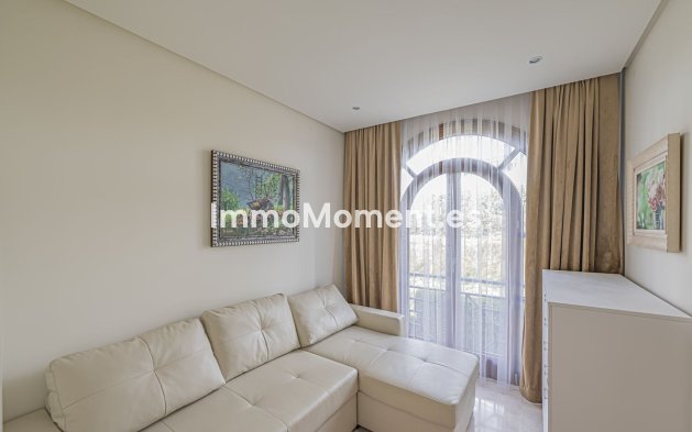 Revente - Appartement - Estepona  - Estepona Centro