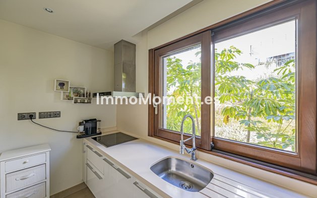 Revente - Appartement - Estepona  - Estepona Centro