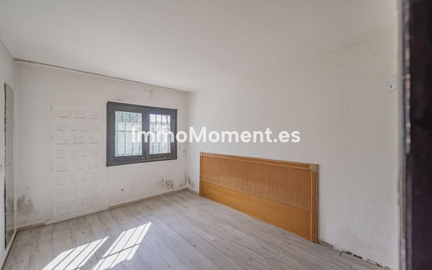 Wiederverkauf - Land - Estepona  - Costalita