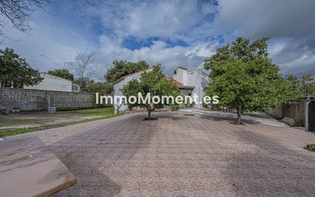 Wiederverkauf - Land - Estepona  - Costalita