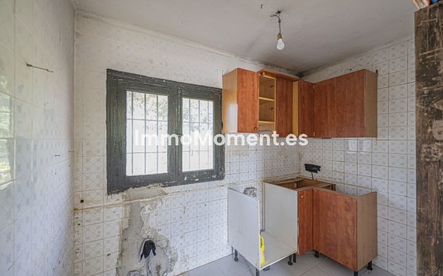 Wiederverkauf - Land - Estepona  - Costalita