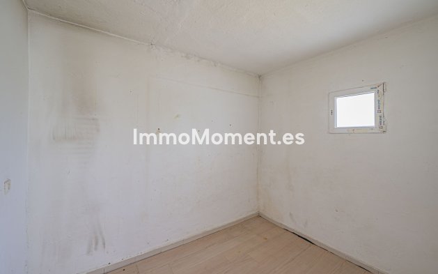 Wiederverkauf - Land - Estepona  - Costalita