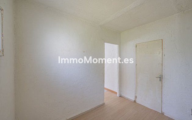 Wiederverkauf - Land - Estepona  - Costalita