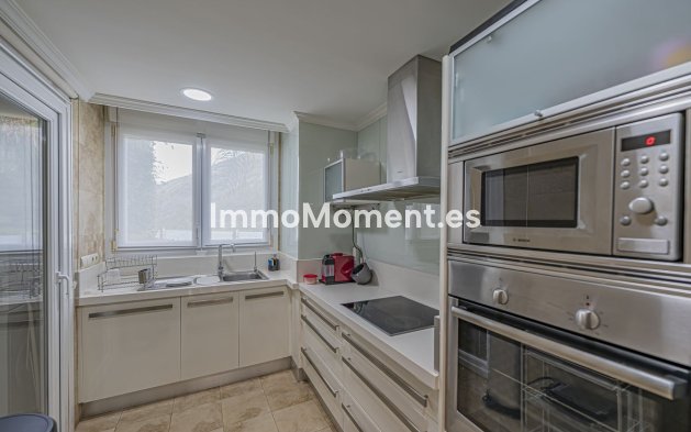 Wiederverkauf - Wohnung - Marbella - Nueva Andalucía