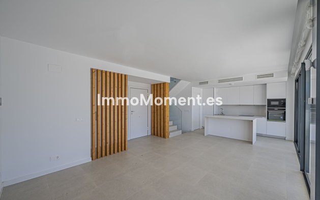 Wiederverkauf - Villa - Estepona  - Atalaya