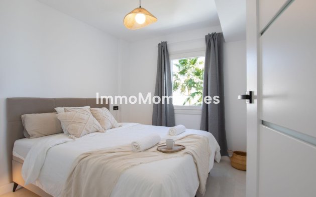 Resale - Apartment - Mijas - Calahonda