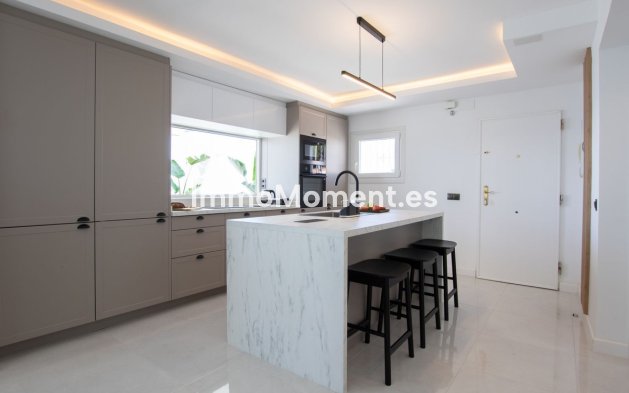 Resale - Apartment - Mijas - Calahonda