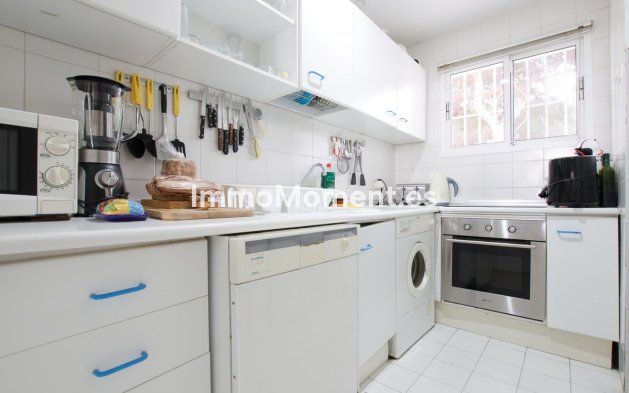 Resale - Apartment - Mijas - Calahonda