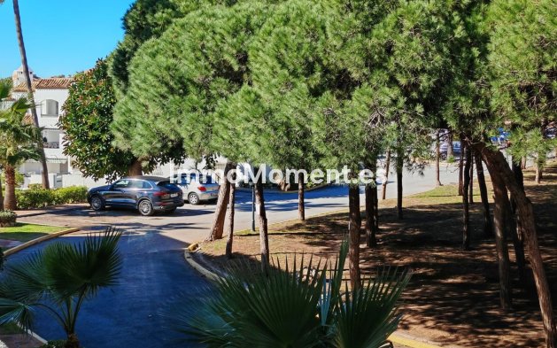 Resale - Apartment - Mijas - Calahonda