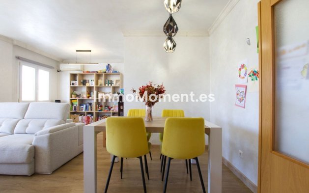 Wiederverkauf - Wohnung - Marbella - Nueva Andalucía