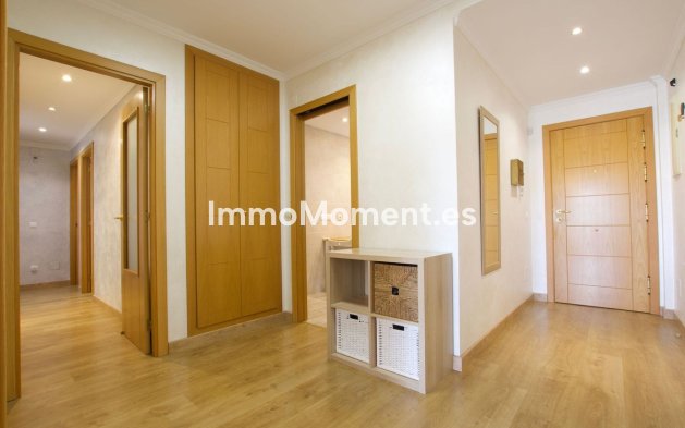 Wiederverkauf - Wohnung - Marbella - Nueva Andalucía