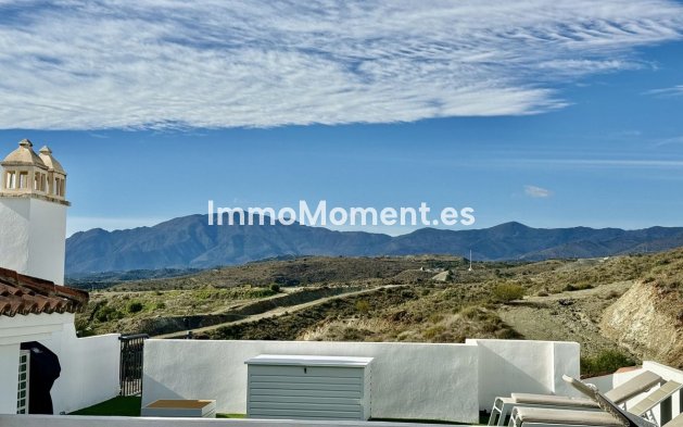 Resale - Apartment - El Paraiso - New Golden Mile