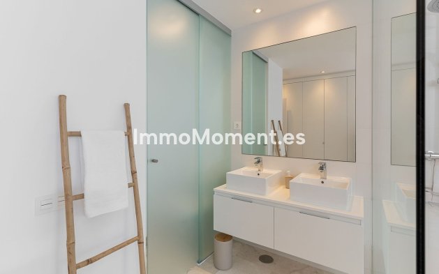 Resale - Apartment - El Paraiso - New Golden Mile
