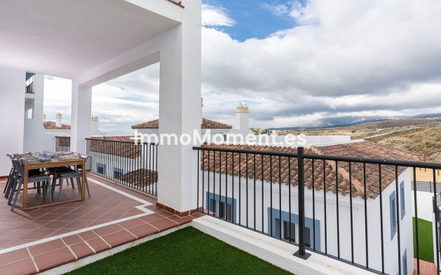 Resale - Apartment - El Paraiso - New Golden Mile