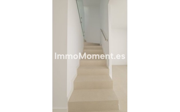 Wiederverkauf - Villa - Estepona  - Atalaya