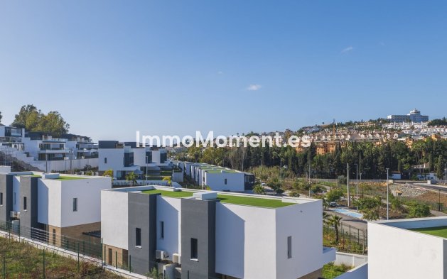 Wiederverkauf - Villa - Estepona  - Atalaya